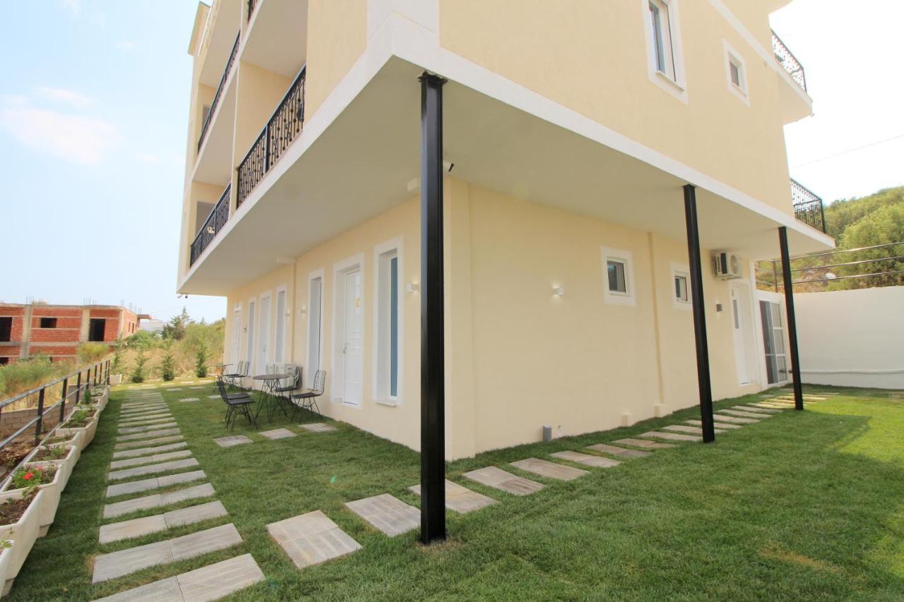 Golden Hill Ksamil Hotel Eksteriør billede