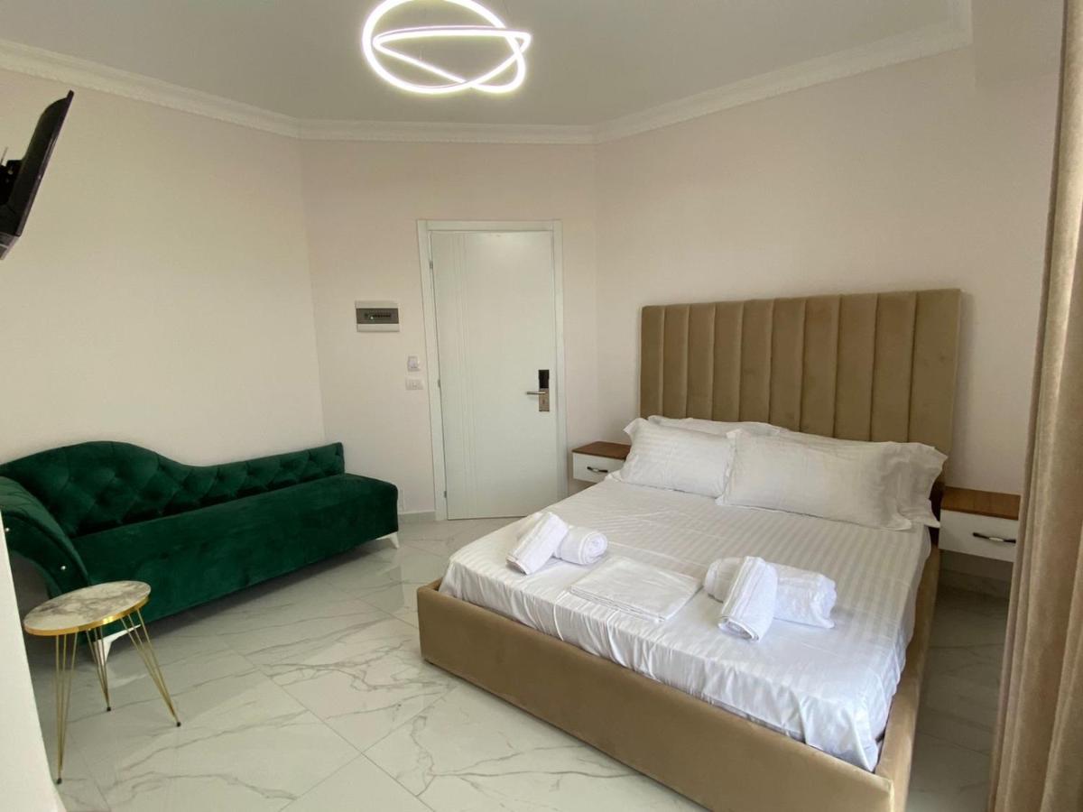 Golden Hill Ksamil Hotel Eksteriør billede
