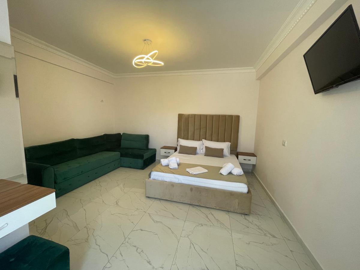 Golden Hill Ksamil Hotel Eksteriør billede